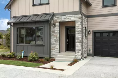 695 3rd Street #B, Langley, WA 98260 - Photo 2