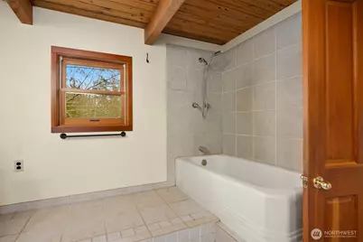 5790 NE Old Mill Road, Bainbridge Island, WA 98110 - Photo 18