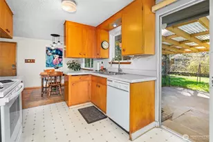 513 Harrington Ave NE, Renton, WA 98056 - Photo 10