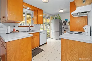 513 Harrington Ave NE, Renton, WA 98056 - Photo 8