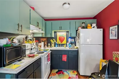 200 210 Rainier Boulevard N, Issaquah, WA 98027 - Photo 14