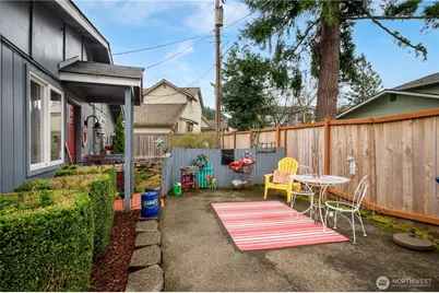 200 210 Rainier Boulevard N, Issaquah, WA 98027 - Photo 4