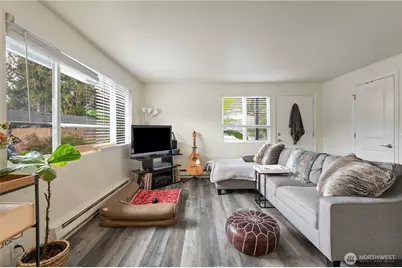 200 210 Rainier Boulevard N, Issaquah, WA 98027 - Photo 6