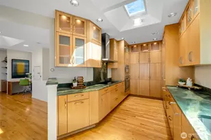 4017 56th Ave SW, Seattle, WA 98116 - Photo 8