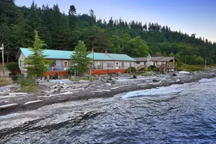 8267 Franklin Rd, Clinton, WA 98236 - Photo 1