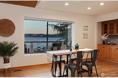 8267 Franklin Road, Clinton, WA 98236 - Photo 18