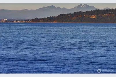 8267 Franklin Road, Clinton, WA 98236 - Photo 6