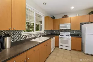 5100 Talbot Pl S, Renton, WA 98055 - Photo 34