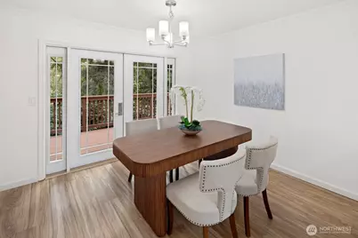 11653 SE 49th Street, Bellevue, WA 98006 - Photo 18