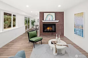 11653 SE 49th St, Bellevue, WA 98006 - Photo 10