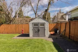 1867 Clovercrest St, Enumclaw, WA 98022 - Photo 20