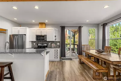 6827 Forest Ridge Drive, Wenatchee, WA 98801 - Photo 8