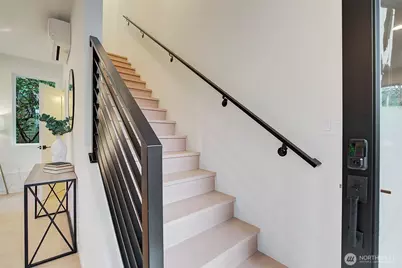 7341 California Avenue SW #B, Seattle, WA 98136 - Photo 6