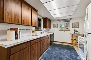 16008 10th Ave NE, Shoreline, WA 98155 - Photo 10