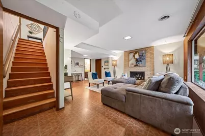 16008 10th Avenue NE, Shoreline, WA 98155 - Photo 18