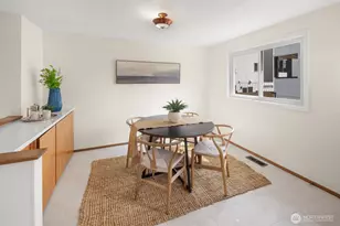 927 NW 58th St, Seattle, WA 98107 - Photo 14