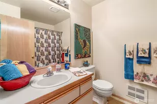 5911 200th St SW, Lynnwood, WA 98036 - Photo 24