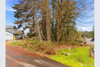 2411 Lakeview Court SW, Olympia, WA 98512 - Photo 16