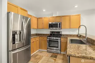 1000 Cabin Creek Ln SW, Issaquah, WA 98027 - Photo 4