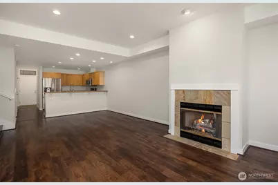 1000 Cabin Creek Lane SW #B303, Issaquah, WA 98027 - Photo 8