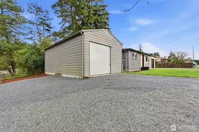 12002 2nd Avenue SW, Seattle, WA 98146 - Photo 32