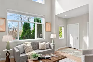 401 S 51st Ct, Renton, WA 98055 - Photo 8