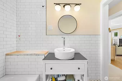 503 W Illinois Street, Bellingham, WA 98225 - Photo 12