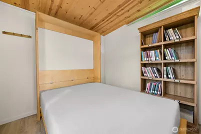 503 W Illinois Street, Bellingham, WA 98225 - Photo 36