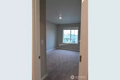 601 Deusen Lane N, Enumclaw, WA 98022 - Photo 14