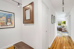 732 11th Ave E, Seattle, WA 98102 - Photo 4