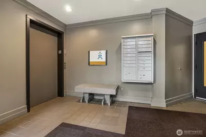 600 Malden Avenue E #102, Seattle, WA 98112 - Photo 22