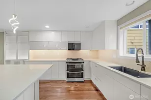 2118 W Ruffner St, Seattle, WA 98199 - Photo 10