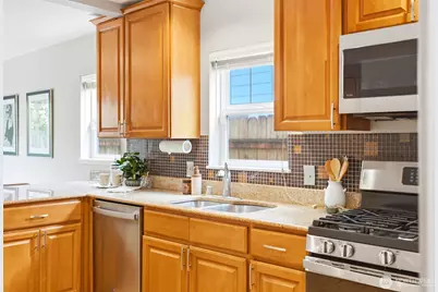 2712 S Irving Street, Seattle, WA 98144 - Photo 10