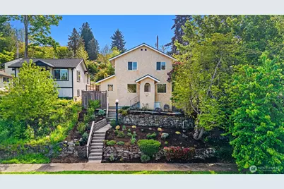5620 38th Avenue SW, Seattle, WA 98126 - Photo 2