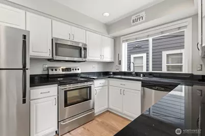 2116 California Avenue SW #201, Seattle, WA 98116 - Photo 16