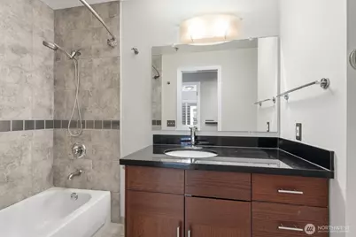 2116 California Avenue SW #201, Seattle, WA 98116 - Photo 24