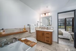 615 E Pike St, Seattle, WA 98122 - Photo 24