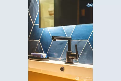 615 E Pike Street #303, Seattle, WA 98122 - Photo 14