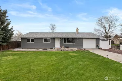 1229 Malaga Avenue, Wenatchee, WA 98801 - Photo 1