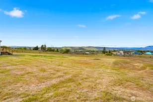 671 Hull Road, Selah, WA 98942 - Photo 8