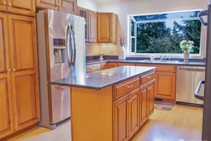 2010 Creekside Ln, Anacortes, WA 98221 - Photo 12