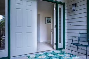 2010 Creekside Ln, Anacortes, WA 98221 - Photo 4