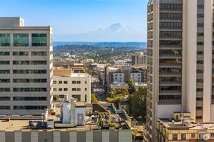 1105 Spring St, Seattle, WA 98104 - Photo 20