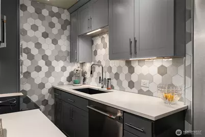 1105 Spring St #211, Seattle, WA 98104 - Photo 14