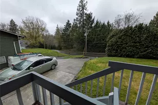 7537 NE Beachwood Ave, Poulsbo, WA 98370 - Photo 2