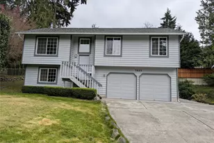 7537 NE Beachwood Ave, Poulsbo, WA 98370 - Photo 1