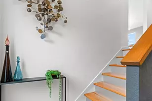 3439 24th Ave W, Seattle, WA 98199 - Photo 6