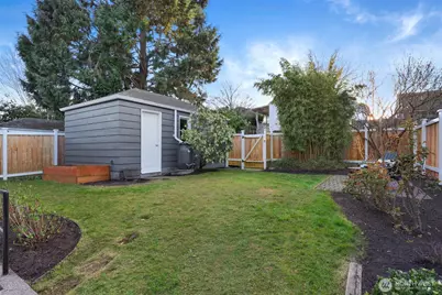 7525 17th Avenue NW, Seattle, WA 98117 - Photo 20