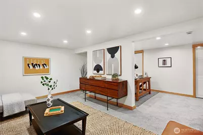 7525 17th Avenue NW, Seattle, WA 98117 - Photo 16