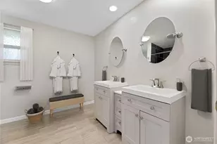 672 SE 4th Ave, Oak Harbor, WA 98277 - Photo 10